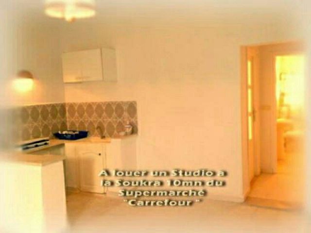 شقة مؤثثة و مكيفة